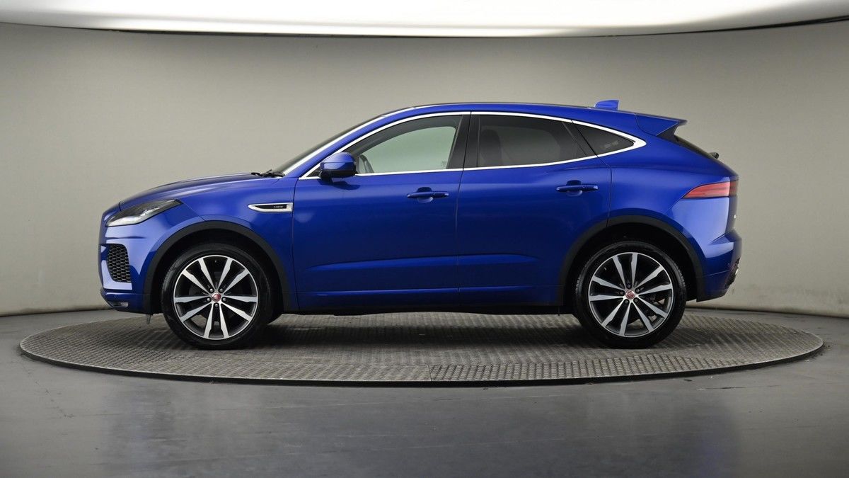 Jaguar E-PACE Image 23