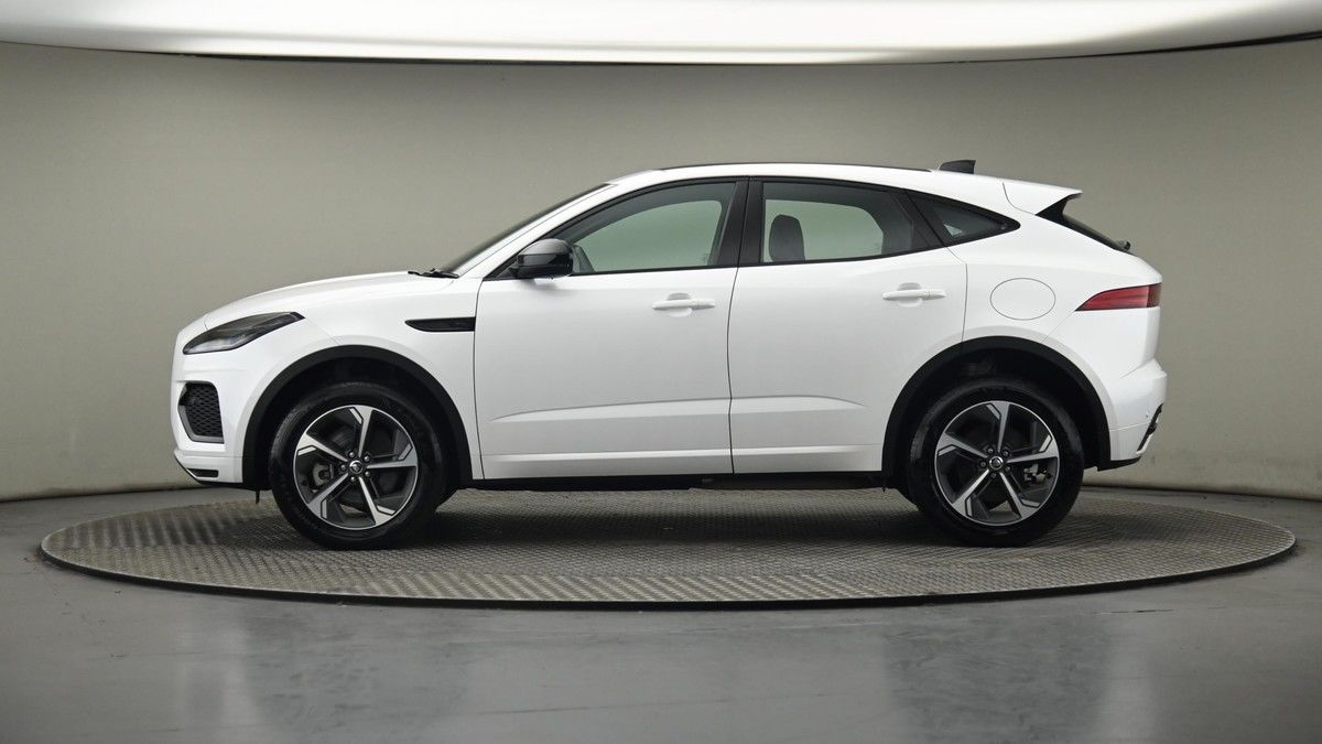 Jaguar E-PACE Image 23