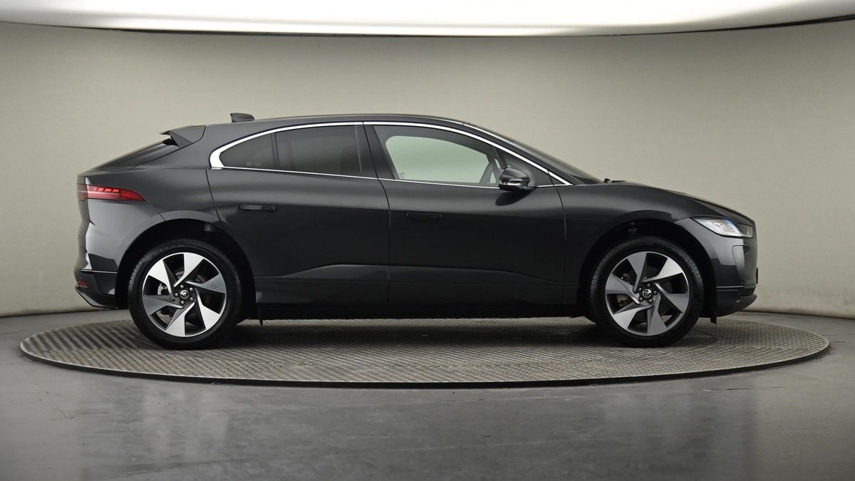 Jaguar I-PACE Image 27