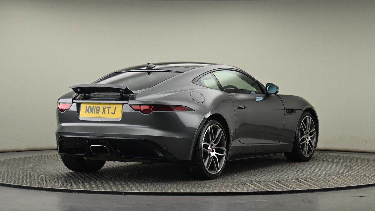 Jaguar F-Type Image 25