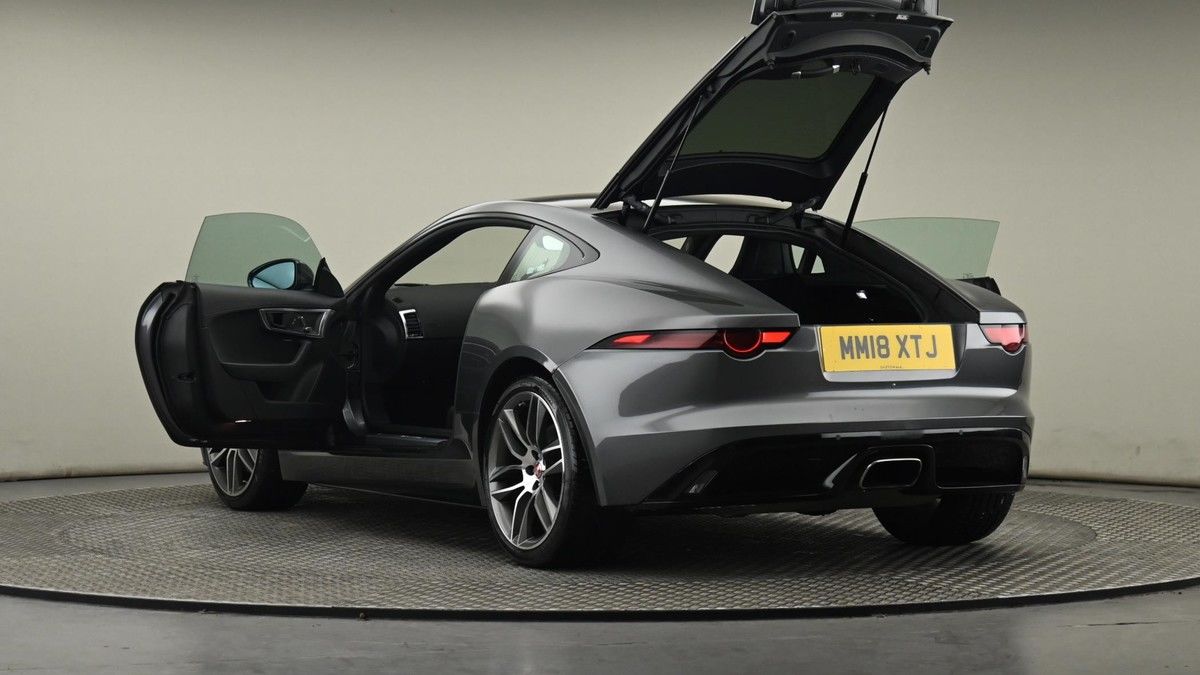 Jaguar F-Type Image 28