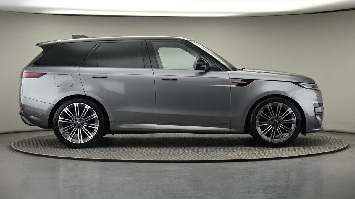 Land Rover Range Rover Sport Image 27