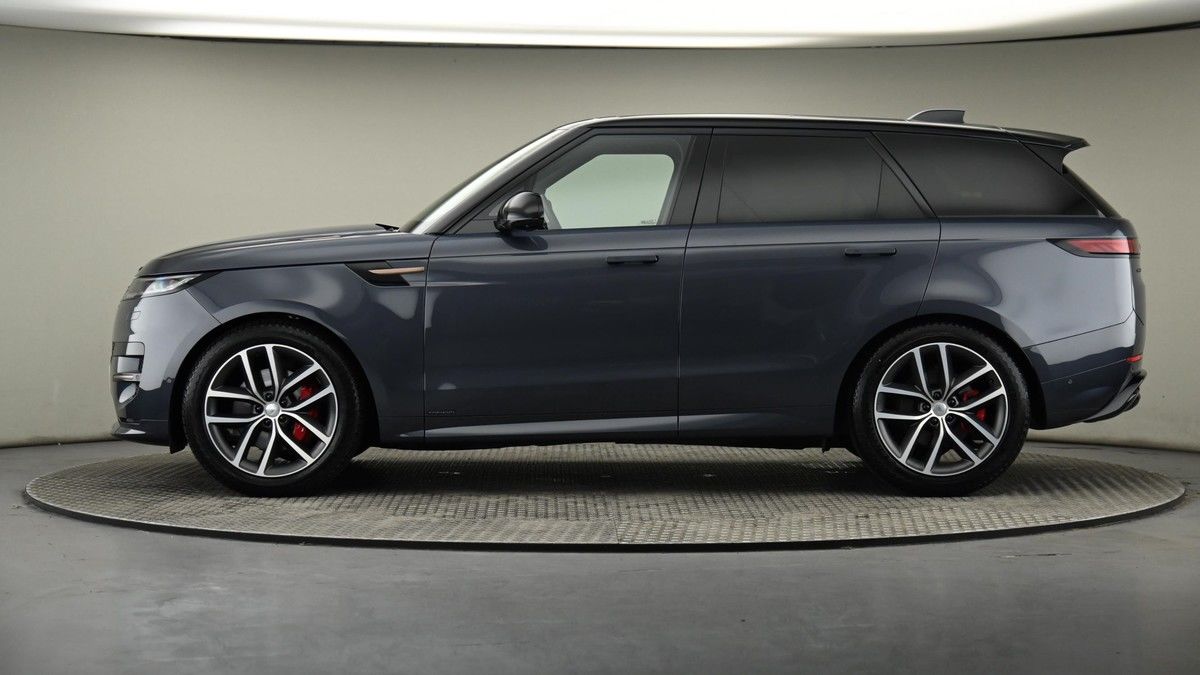 Land Rover Range Rover Sport Image 23