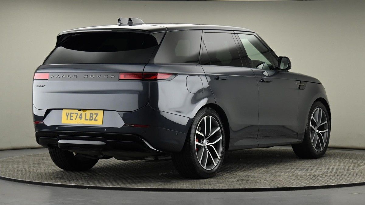 Land Rover Range Rover Sport Image 26