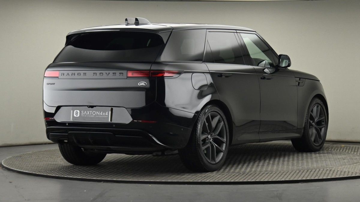 Land Rover Range Rover Sport Image 32