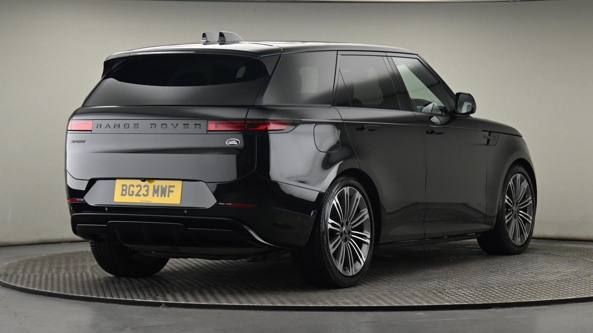 Land Rover Range Rover Sport Image 26