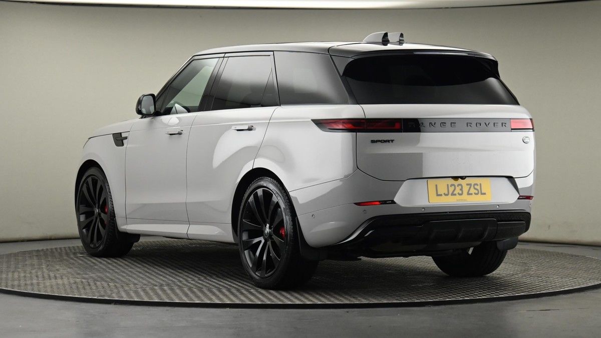 Land Rover Range Rover Sport Image 24