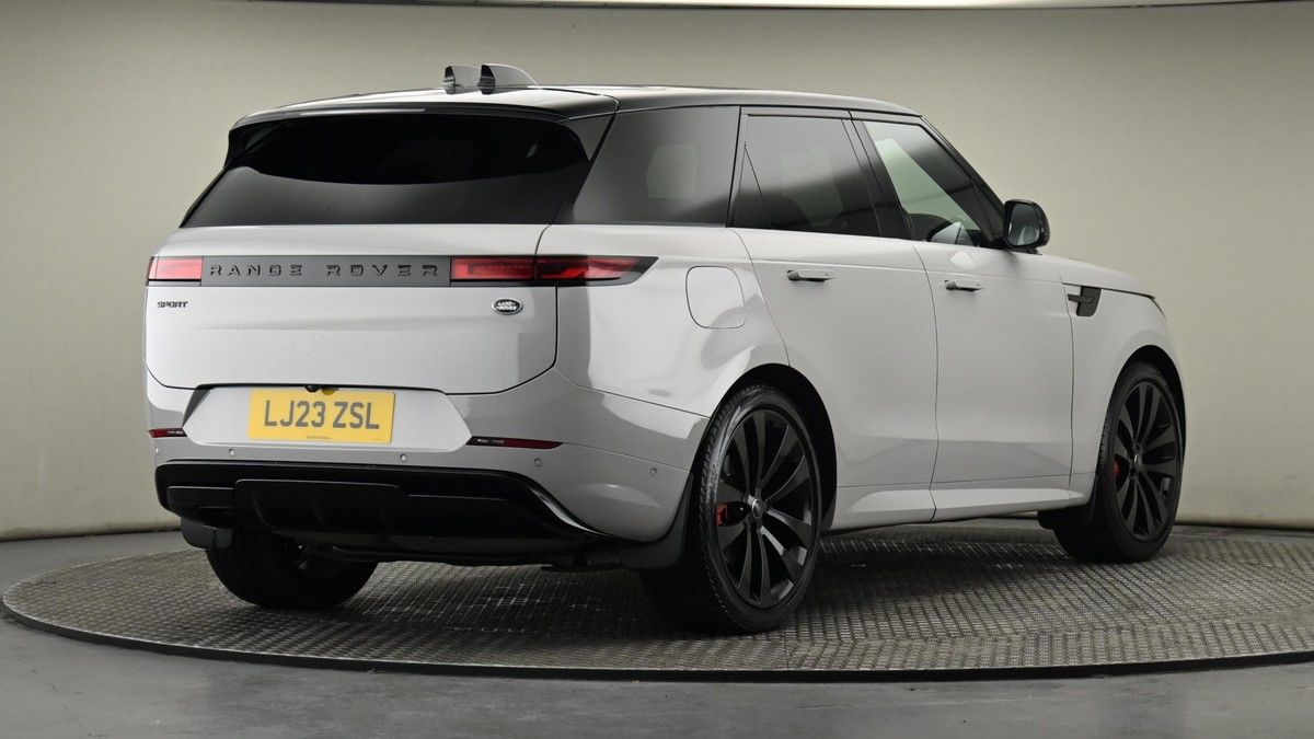 Land Rover Range Rover Sport Image 26