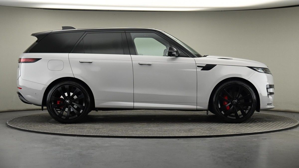 Land Rover Range Rover Sport Image 27