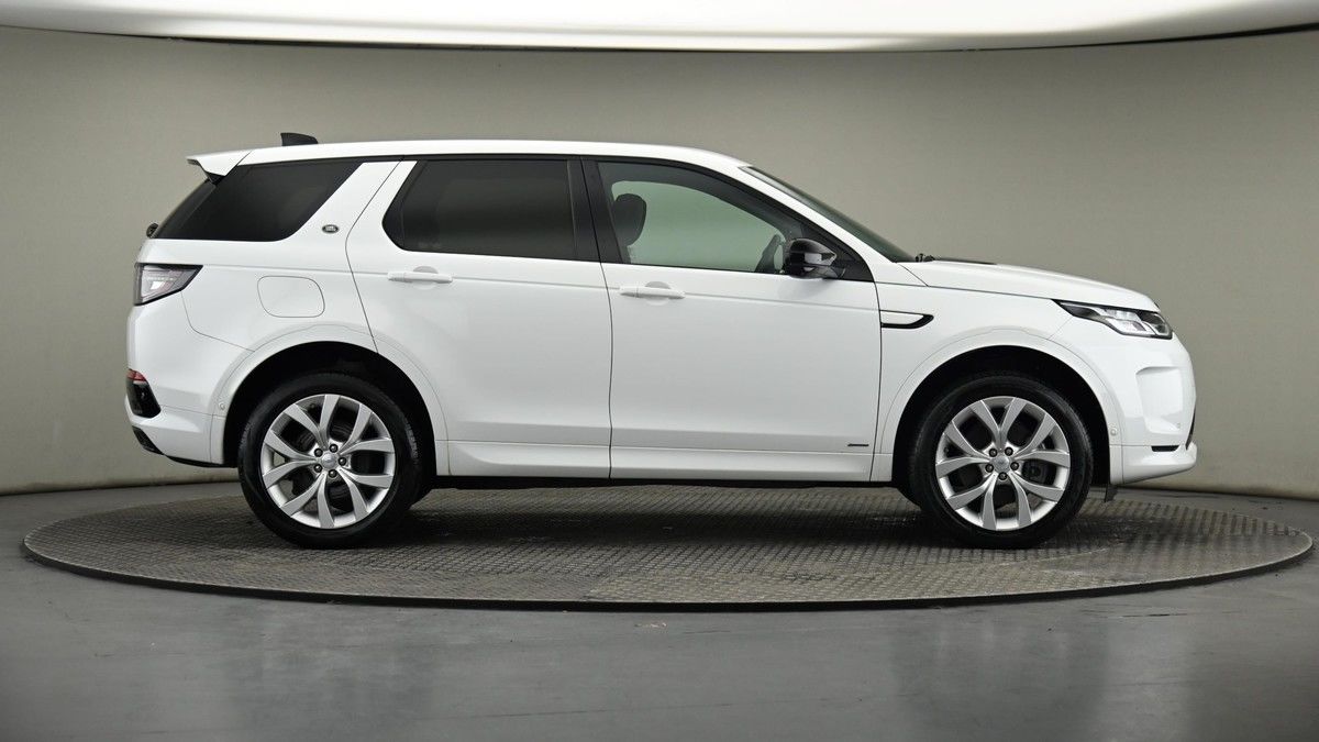 Land Rover Discovery Sport Image 26