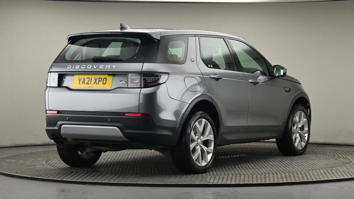 Land Rover Discovery Sport Image 26