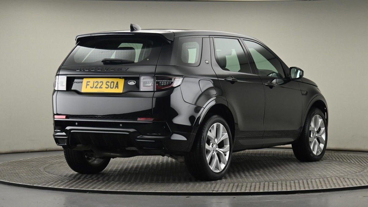 Land Rover Discovery Sport Image 26