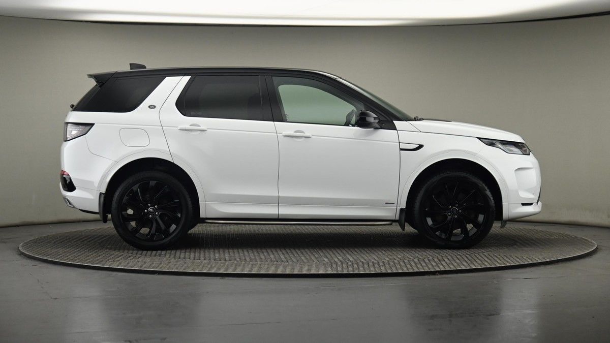 Land Rover Discovery Sport Image 27