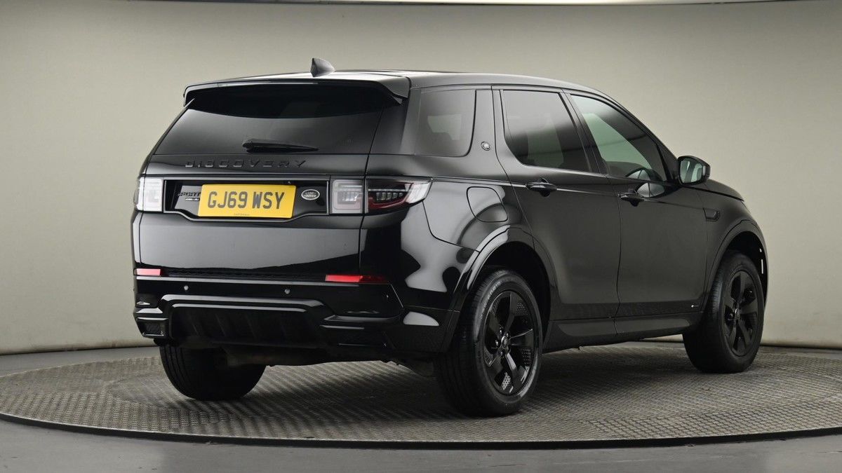 Land Rover Discovery Sport Image 26