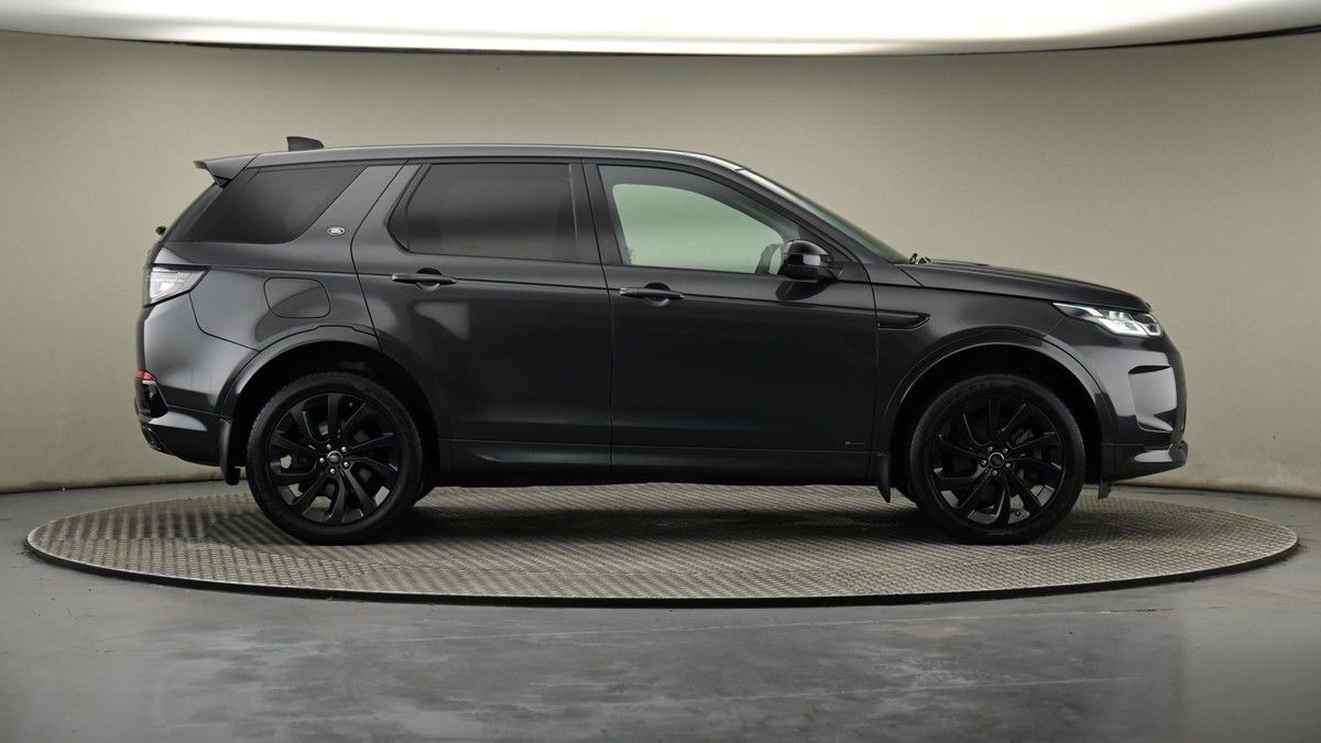 Land Rover Discovery Sport Image 27