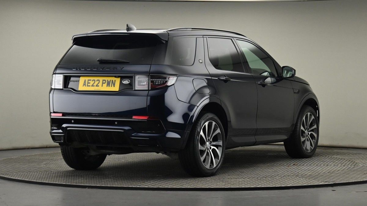 Land Rover Discovery Sport Image 26