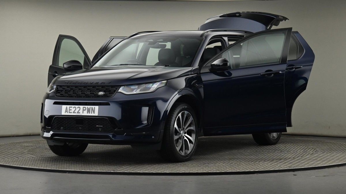 Land Rover Discovery Sport Image 28