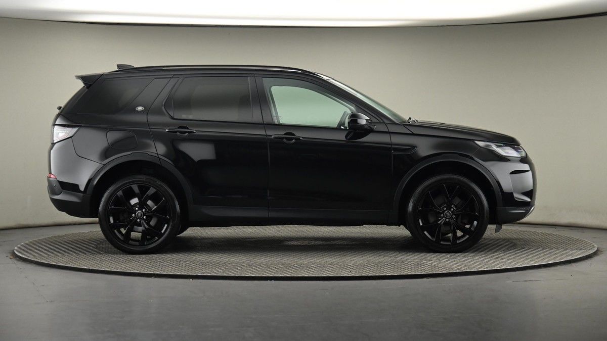 Land Rover Discovery Sport Image 27