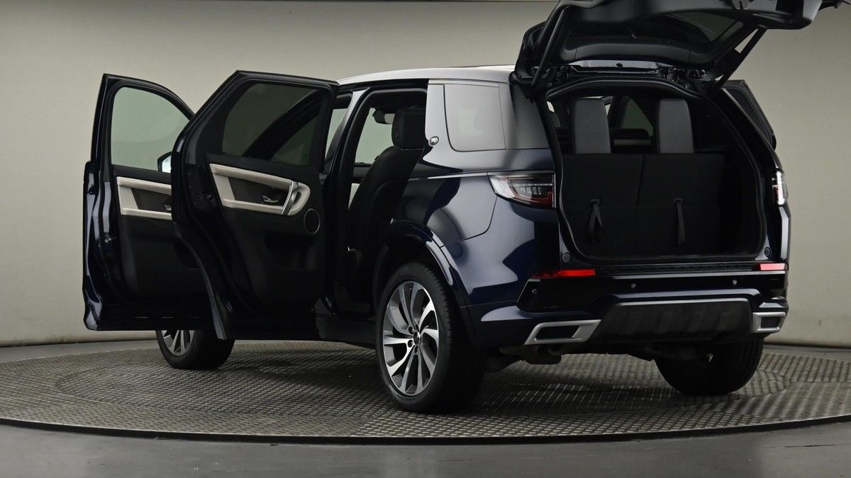 More views of Land Rover Discovery Sport