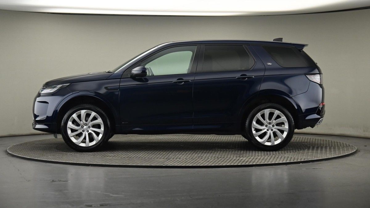 Land Rover Discovery Sport Image 23