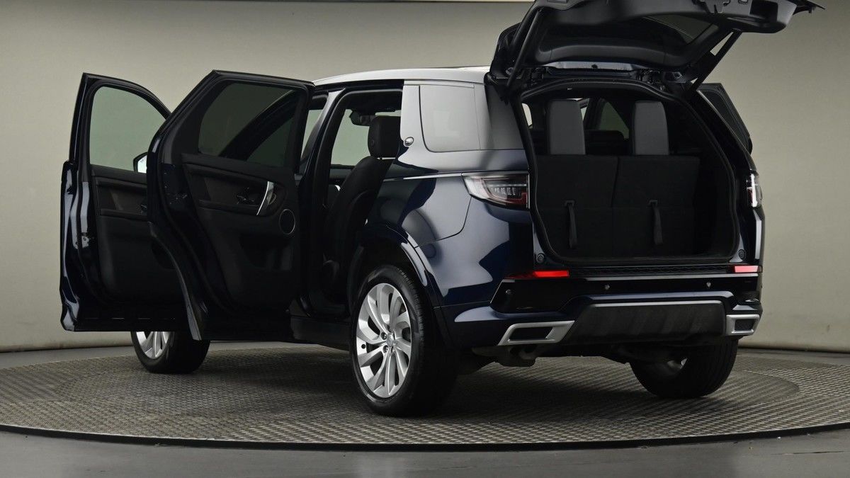 More views of Land Rover Discovery Sport