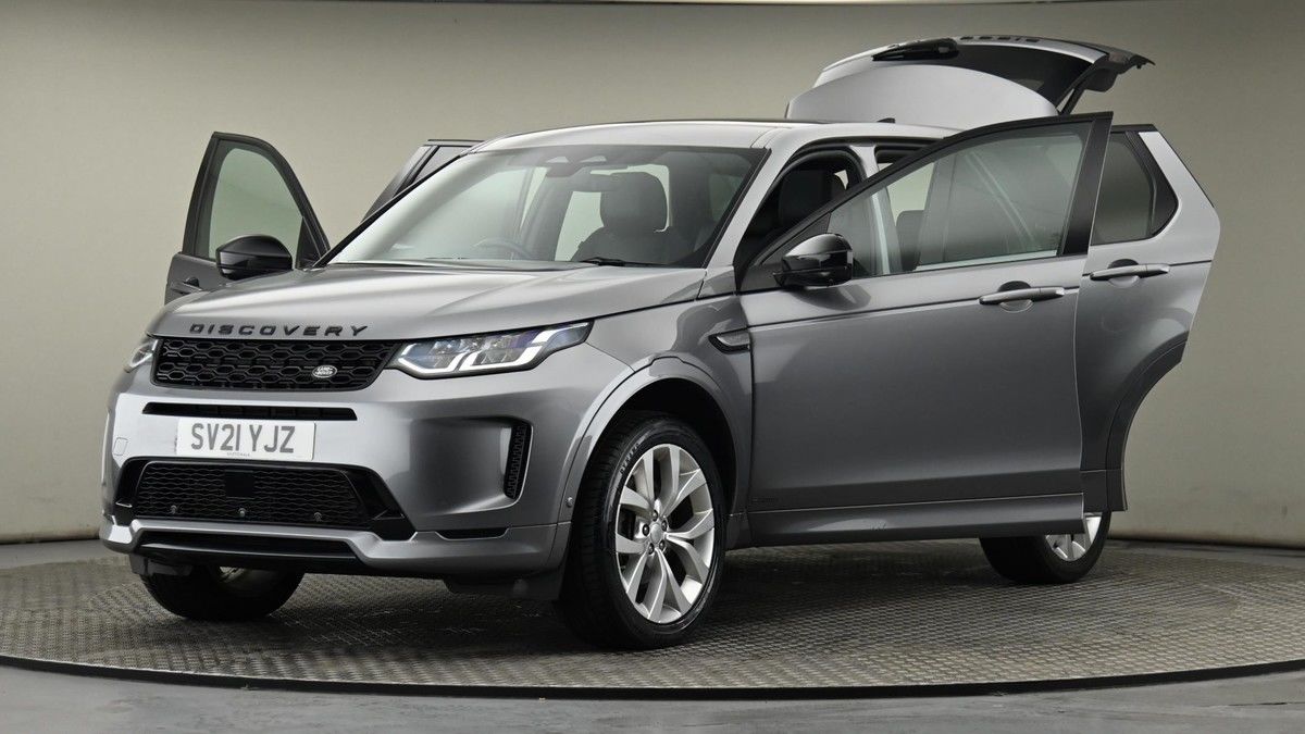 Land Rover Discovery Sport Image 28