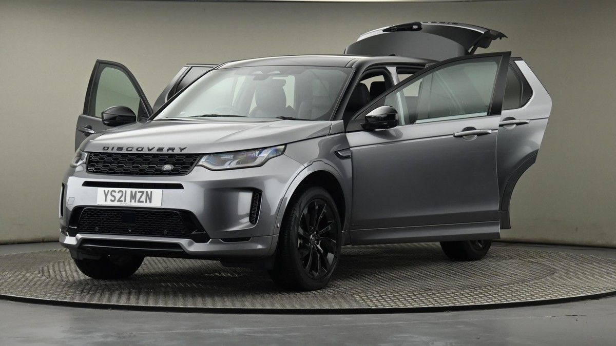 Land Rover Discovery Sport Image 28