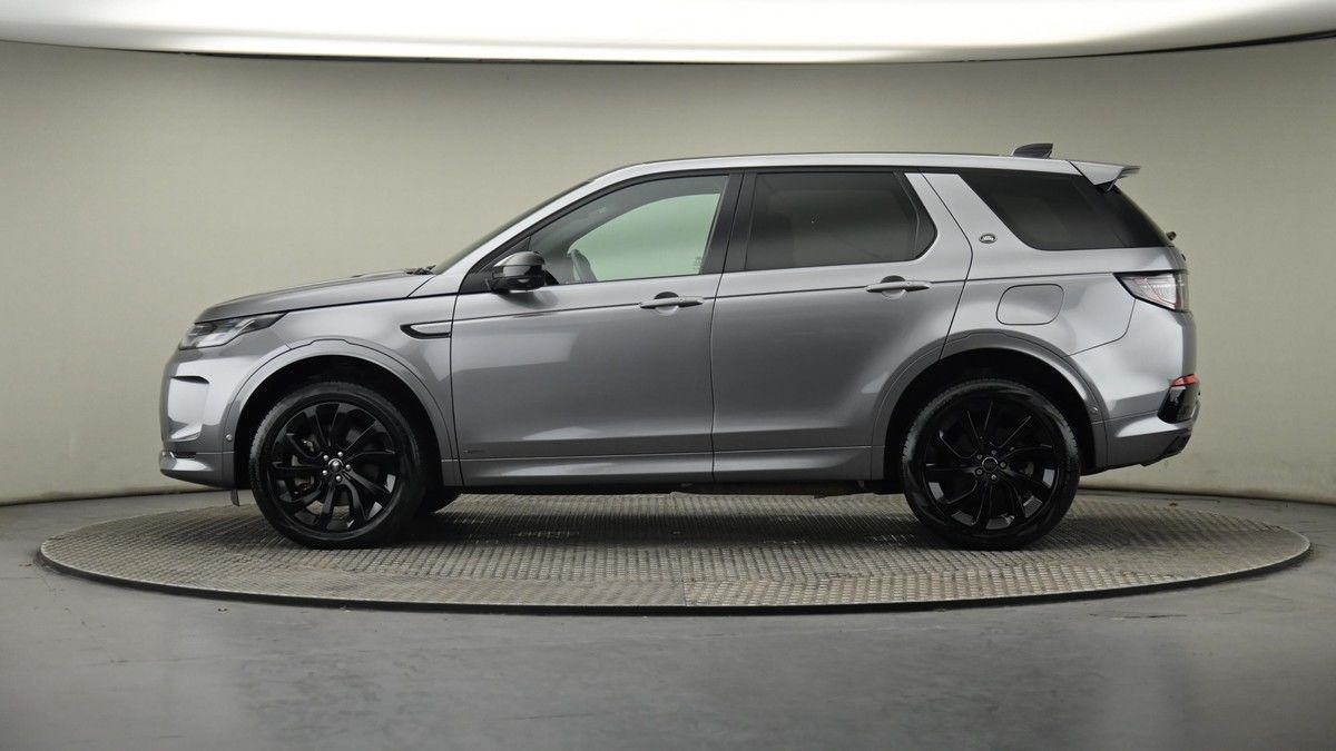 Land Rover Discovery Sport Image 23