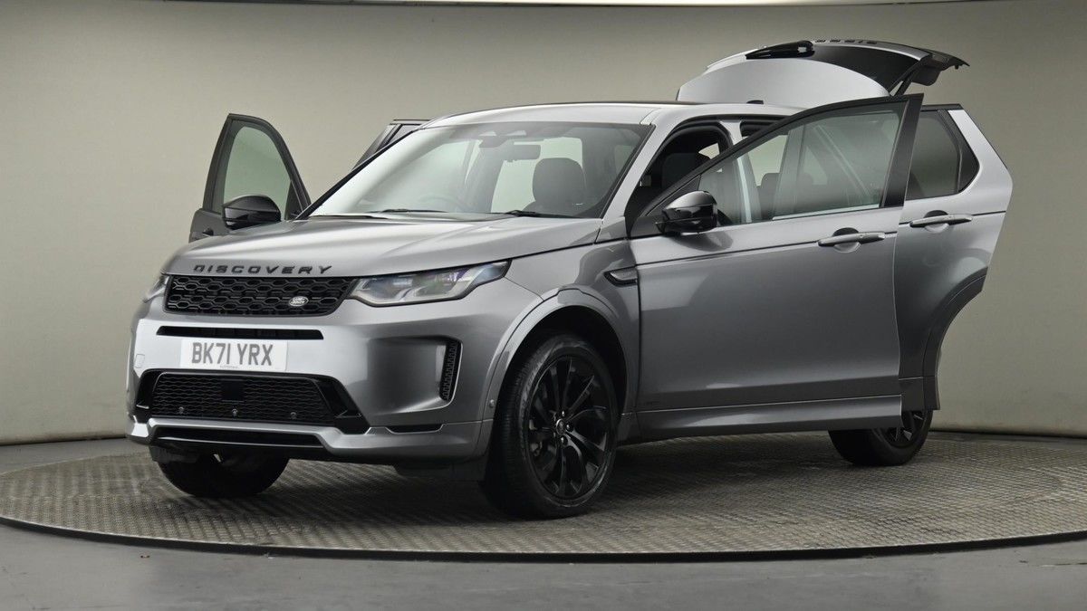 Land Rover Discovery Sport Image 28