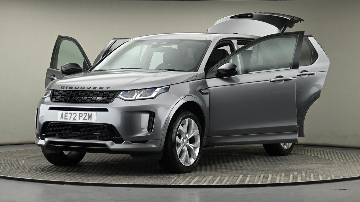 Land Rover Discovery Sport Image 28