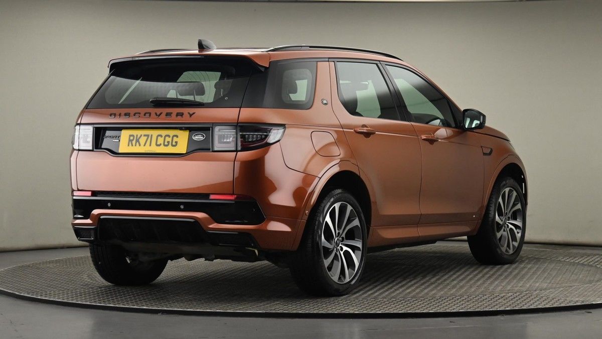 Land Rover Discovery Sport Image 26