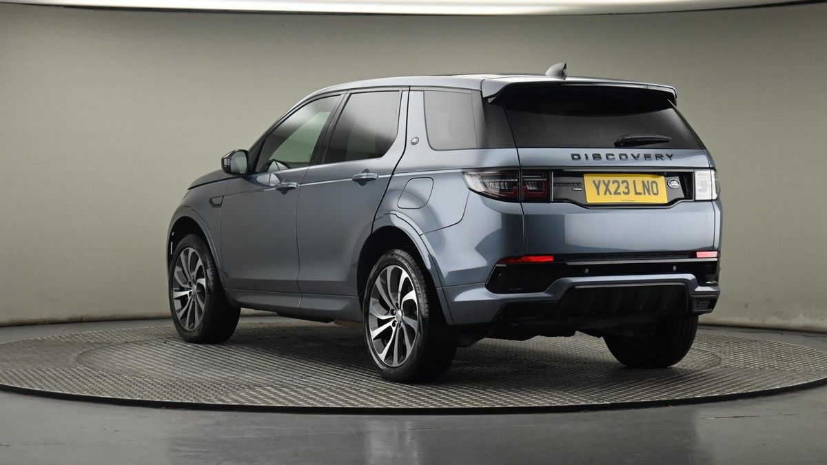 Land Rover Discovery Sport Image 24