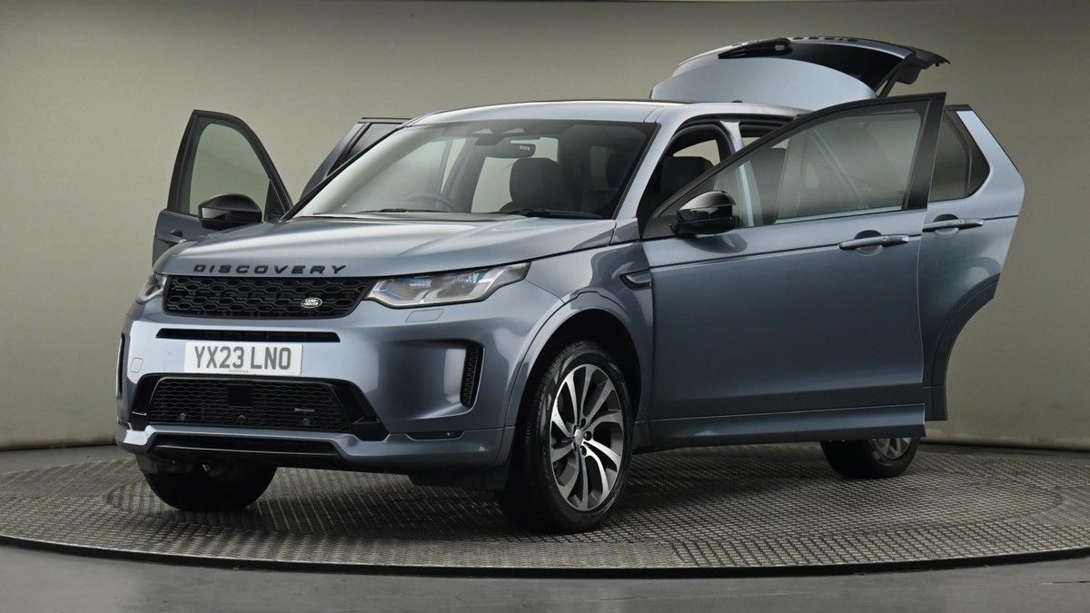 Land Rover Discovery Sport Image 28