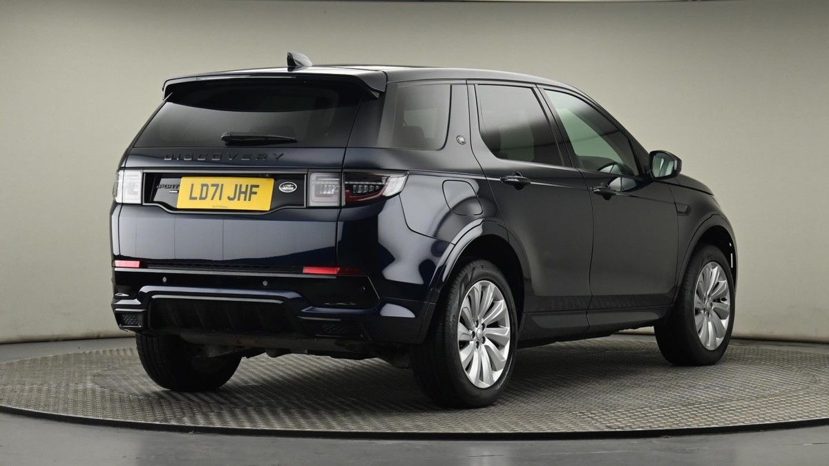 Land Rover Discovery Sport Image 26