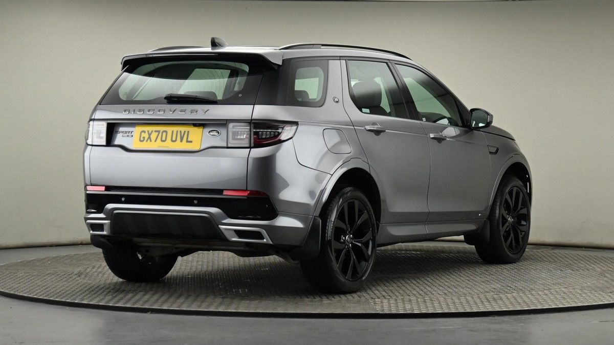 Land Rover Discovery Sport Image 25