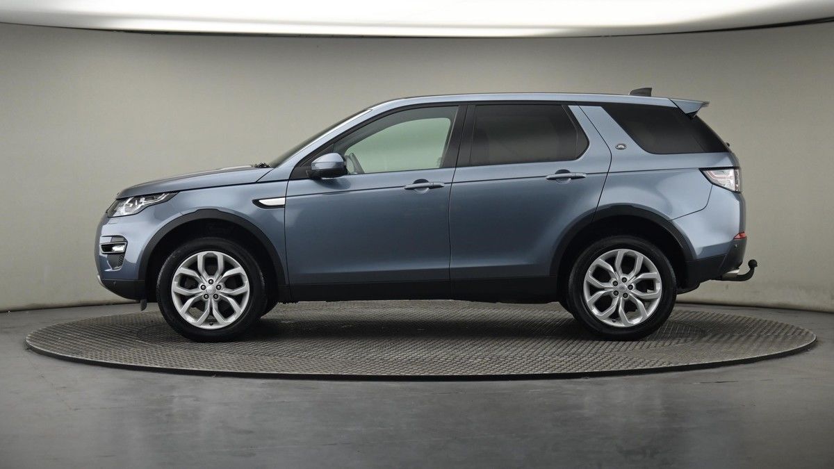 More views of Land Rover Discovery Sport