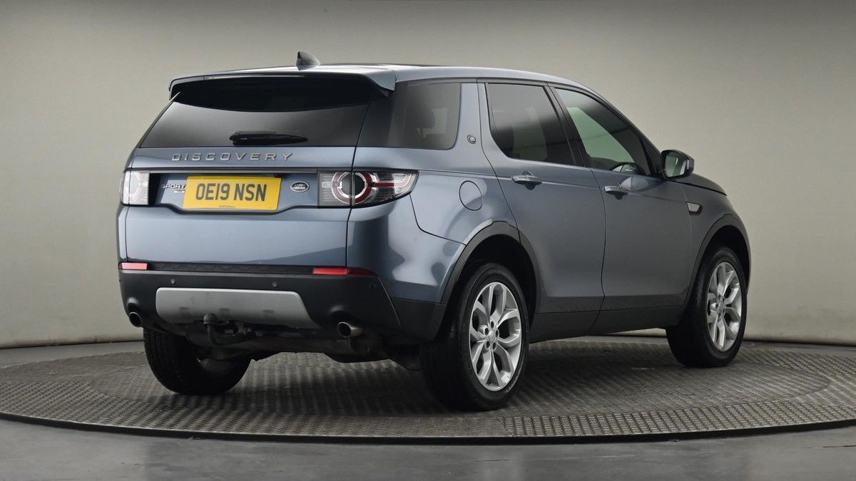 More views of Land Rover Discovery Sport