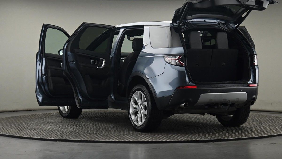 More views of Land Rover Discovery Sport