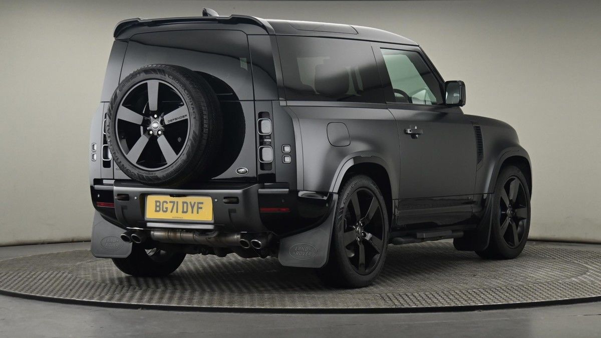 Land Rover Defender 90 Image 26