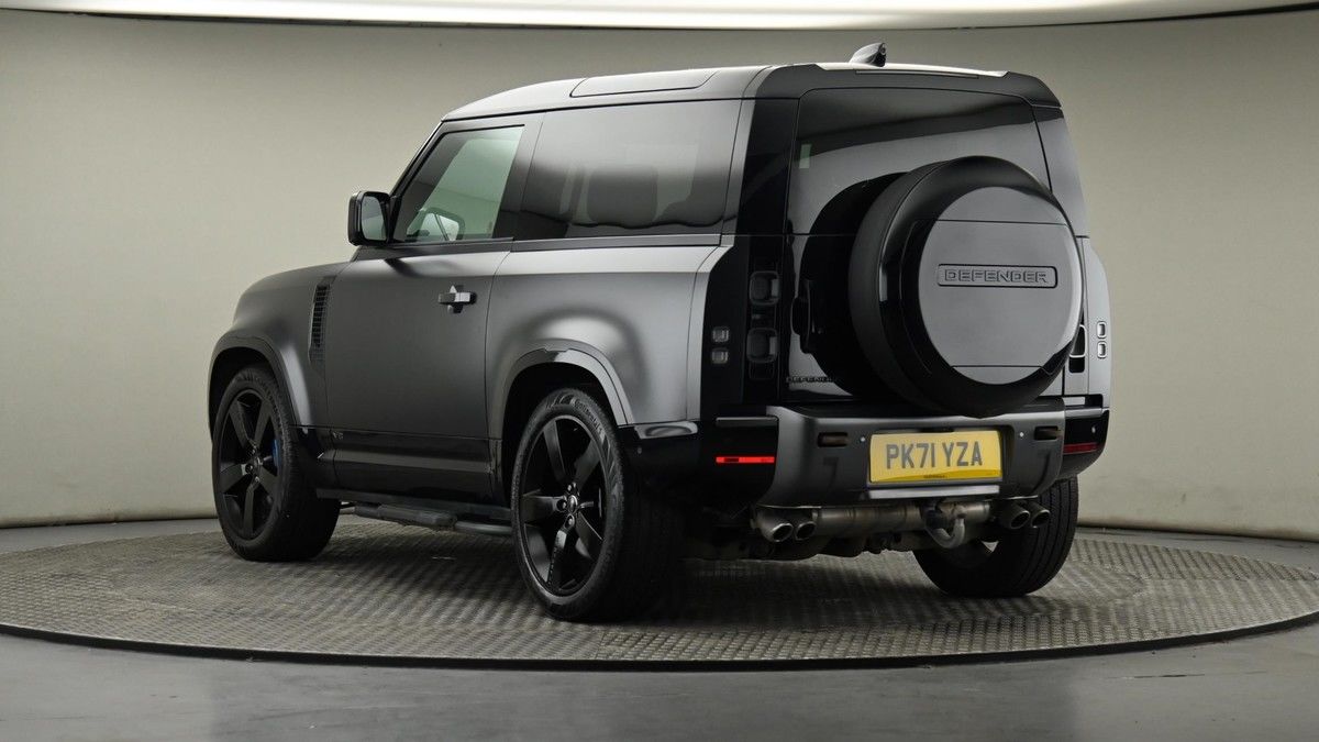 Land Rover Defender 90 Image 24