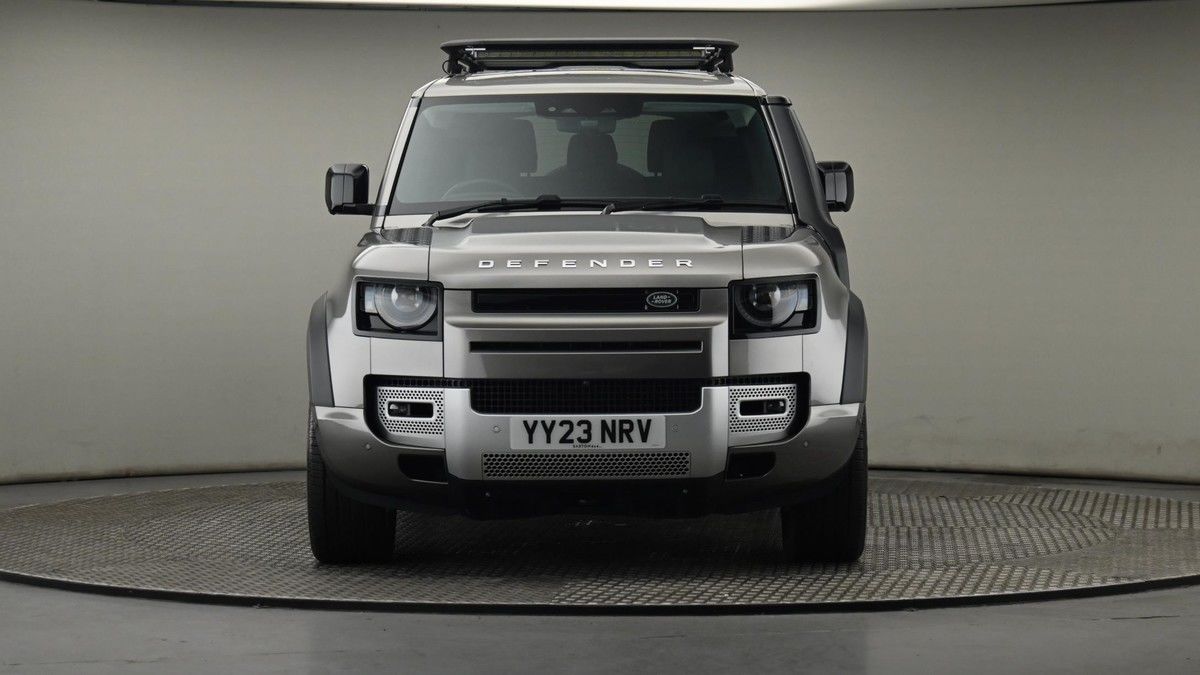 Land Rover Defender 90 Image 21