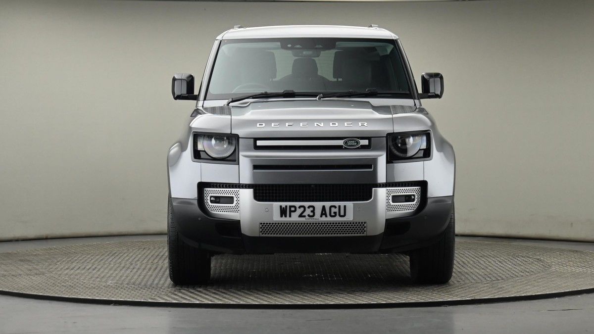 Land Rover Defender 90 Image 21