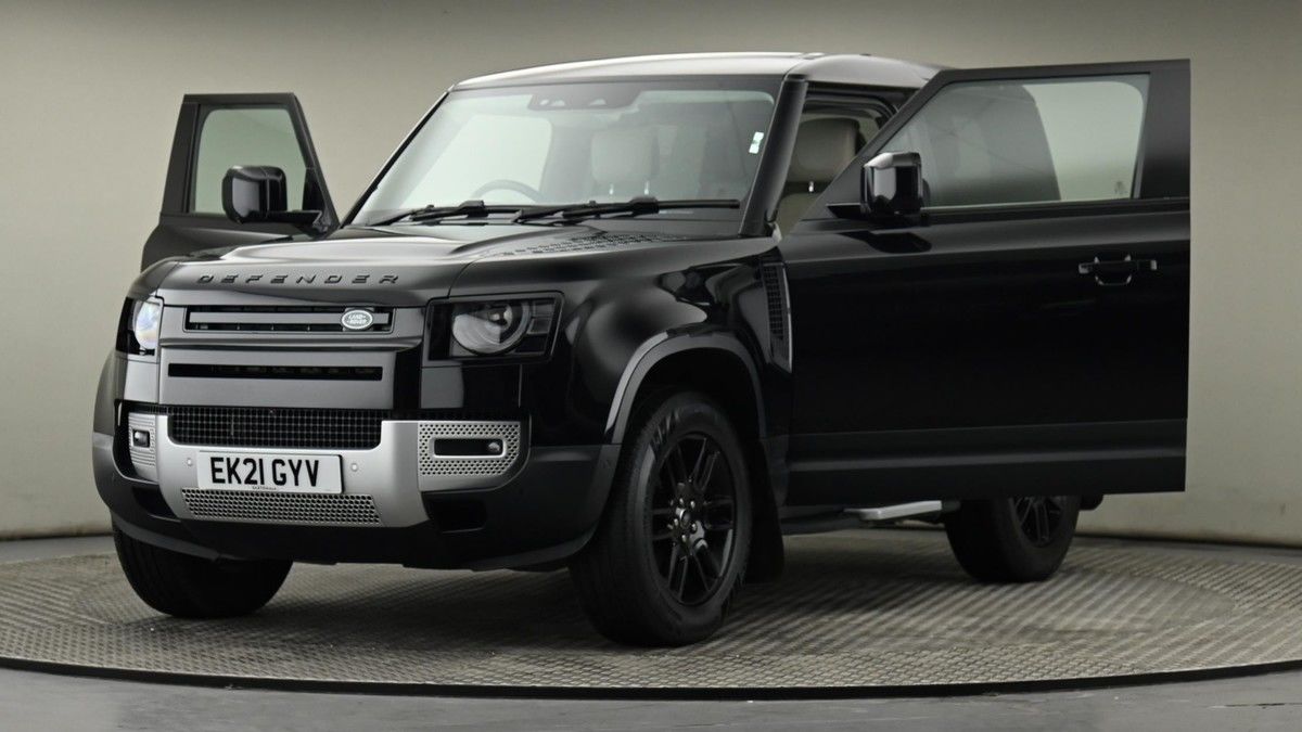 More views of Land Rover Defender 90