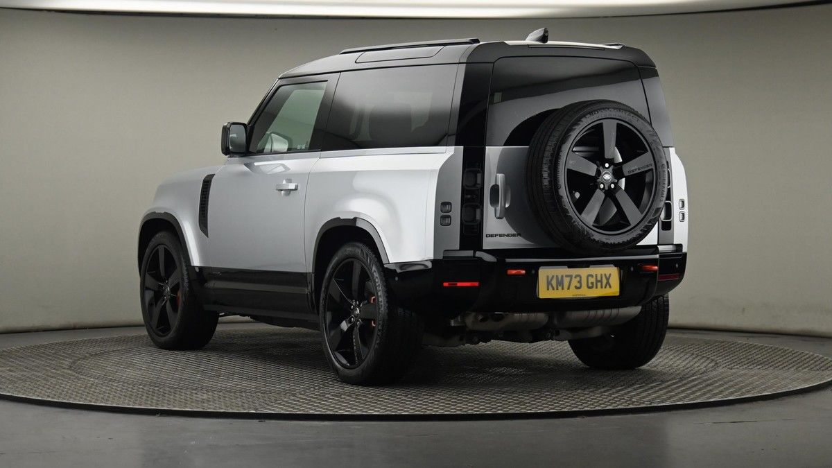 Land Rover Defender 90 Image 24