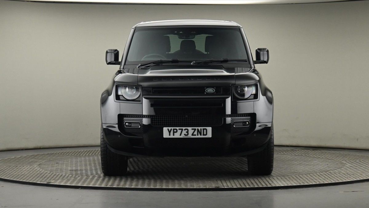 Land Rover Defender 90 Image 21