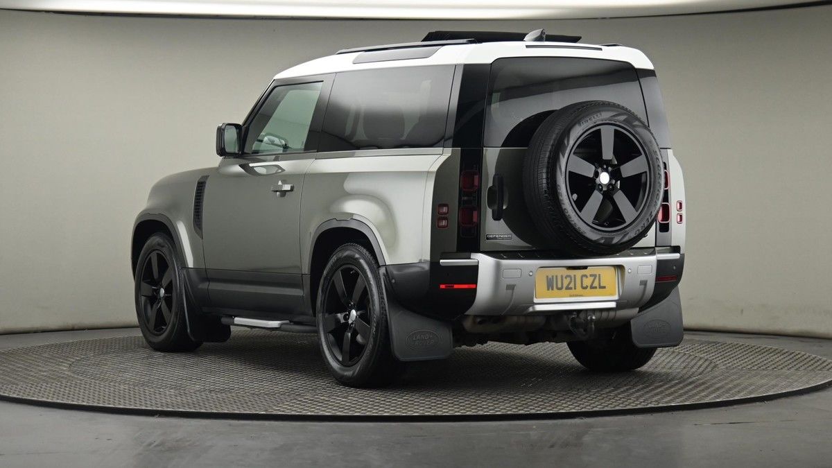 More views of Land Rover Defender 90