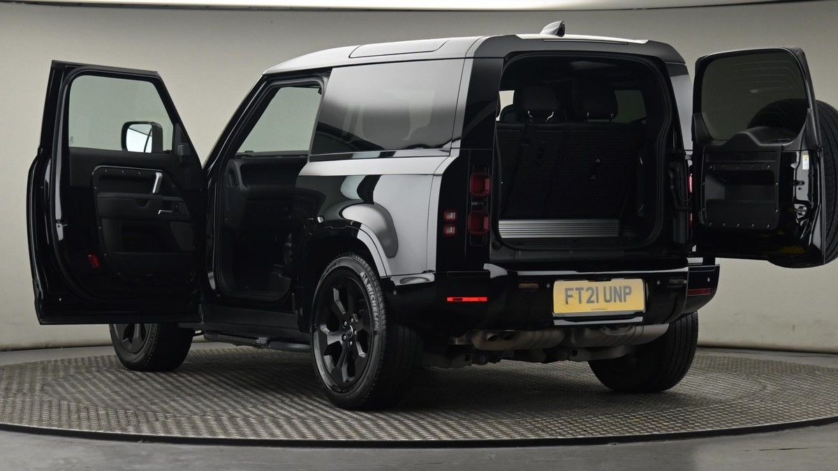 More views of Land Rover Defender 90