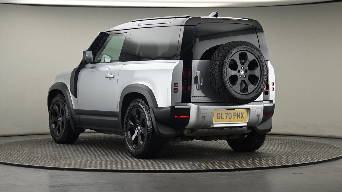 More views of Land Rover Defender 90