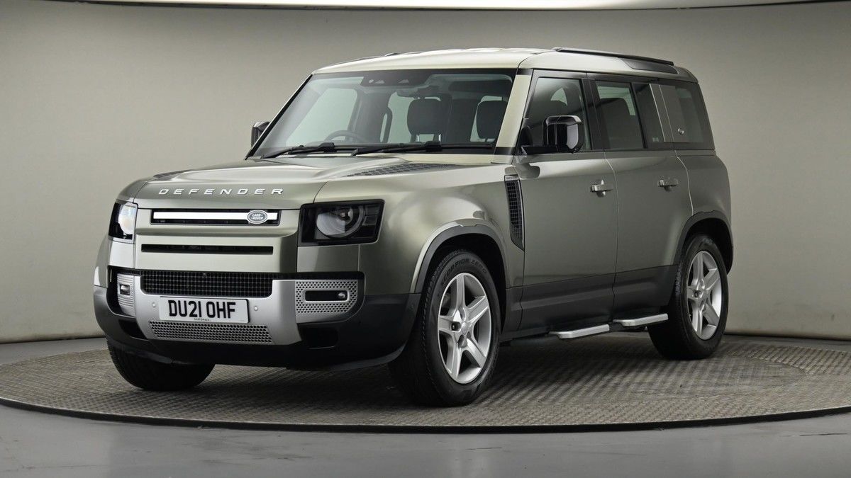 Land Rover Defender 110 Image 22