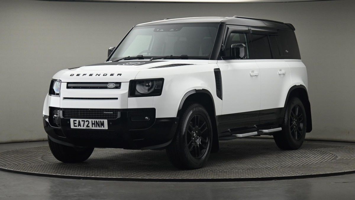 Land Rover Defender 110 Image 22